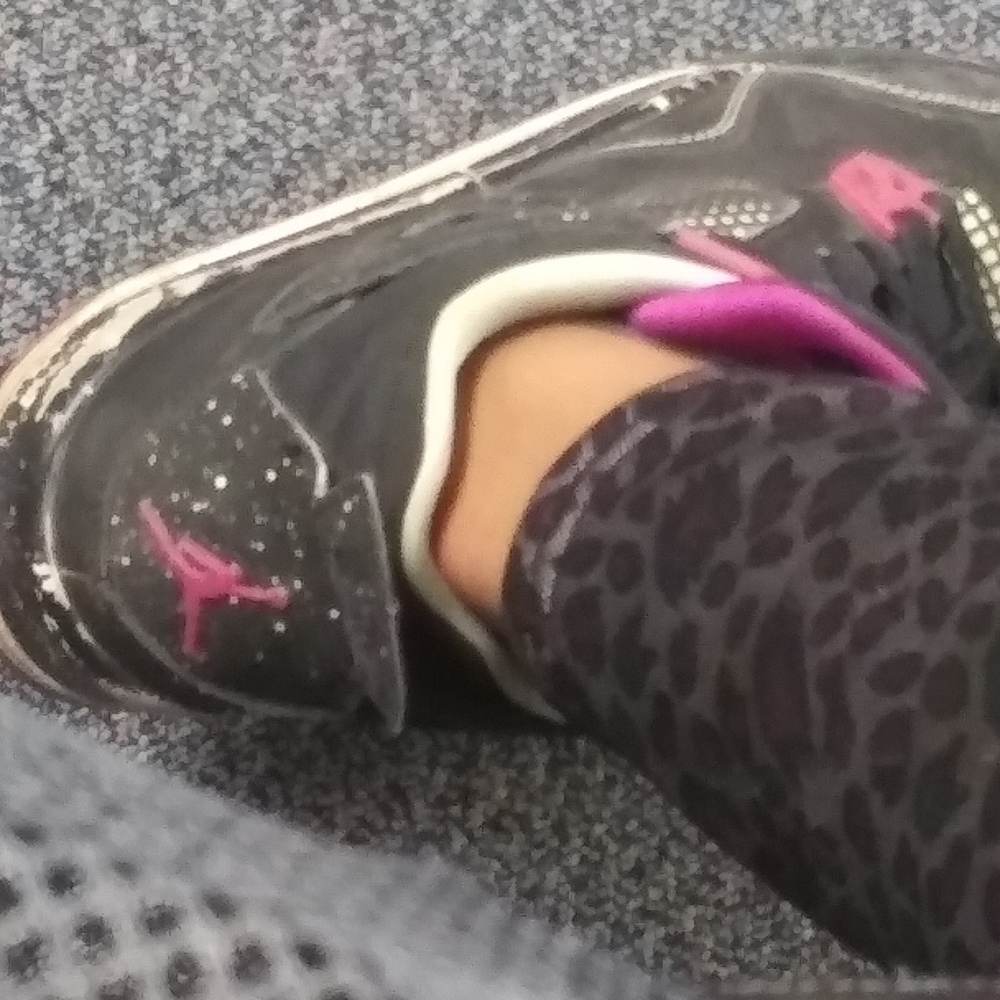 Shoe